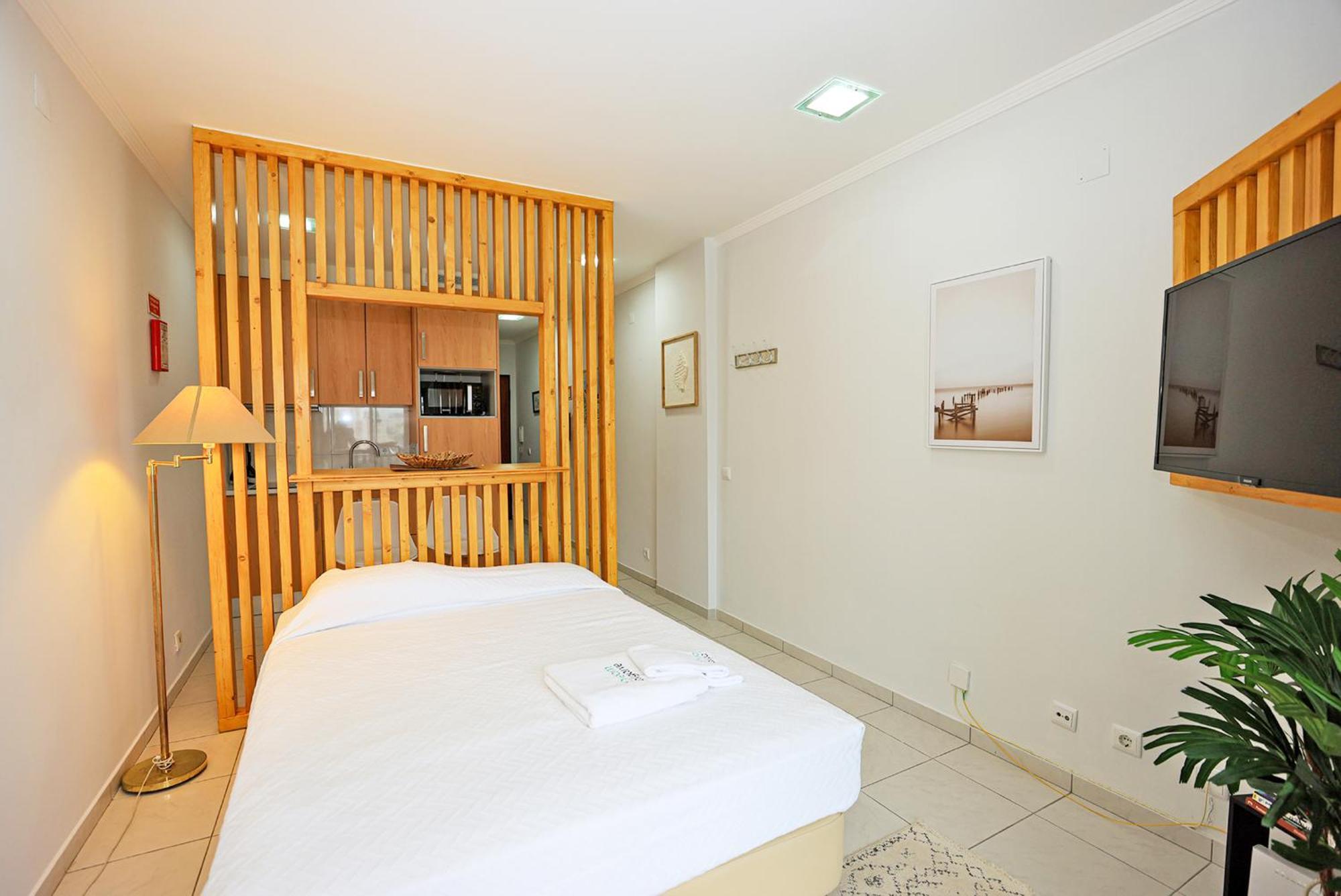 A01 - Marina Mirror Harbour Apartment Лагос Екстериор снимка